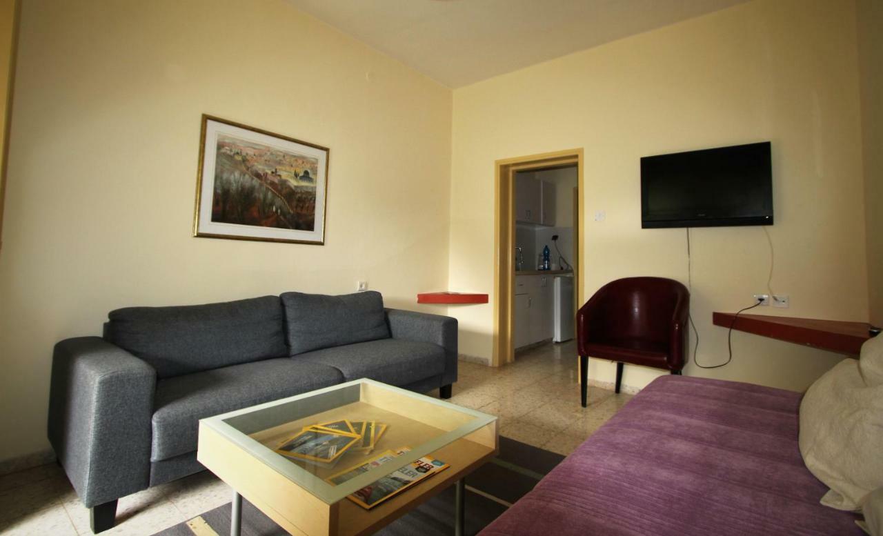 Eilon Hostel B&B Elon Bagian luar foto